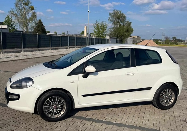 Fiat Punto cena 13900 przebieg: 194299, rok produkcji 2011 z Turek małe 379